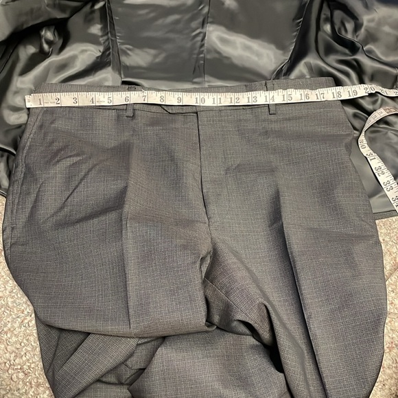 Coppley suit in like new condition - Picture 6 of 8